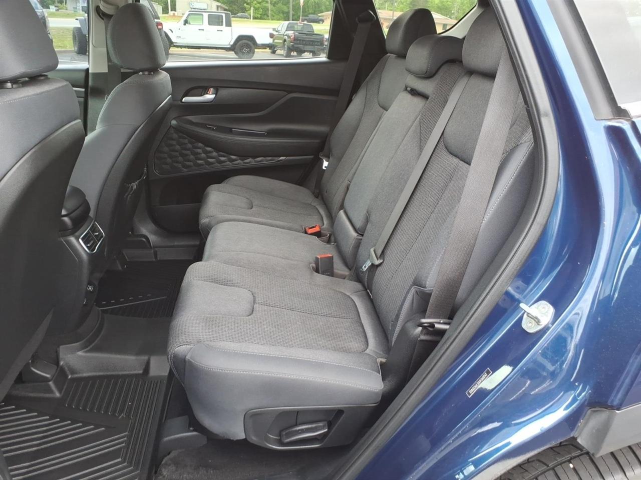 Hyundai Santa Fe SEL FWD 2021