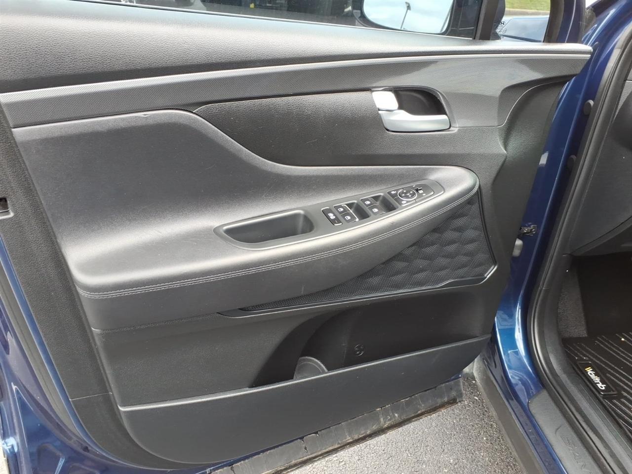 Hyundai Santa Fe SEL FWD 2021