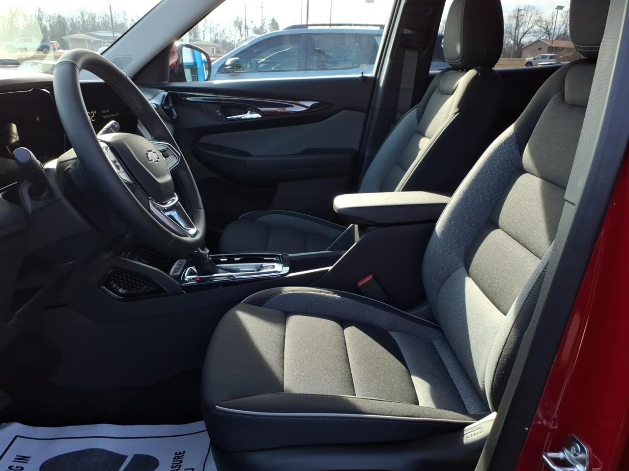 Chevrolet TrailBlazer FWD 4dr LT 2026