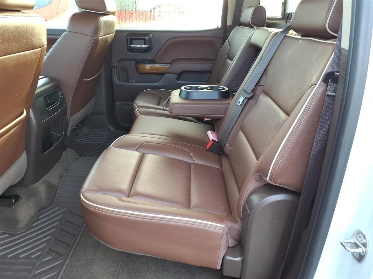 Chevrolet Silverado 1500 4WD Crew Cab 143.5" High Country 2018