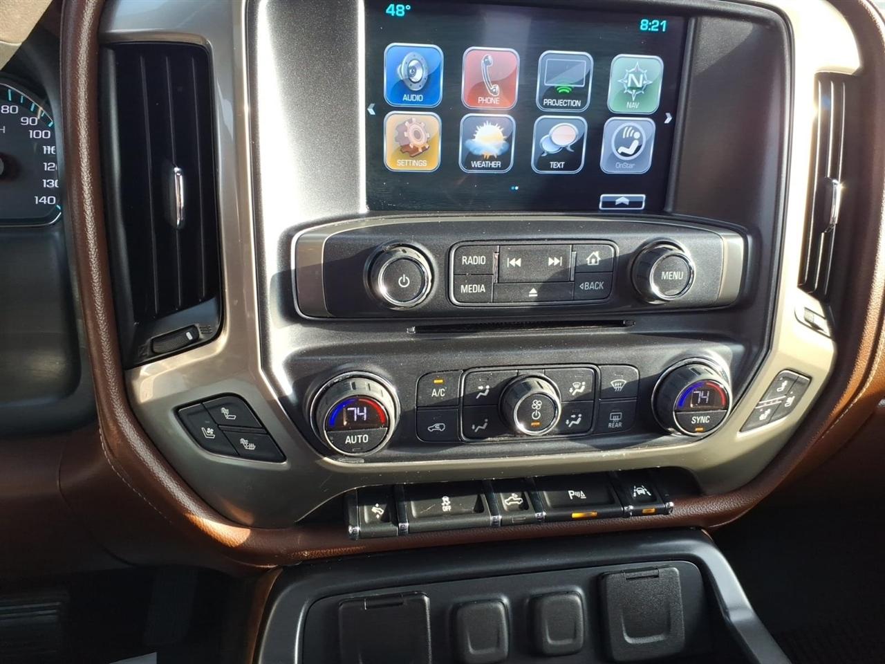 Chevrolet Silverado 1500 4WD Crew Cab 143.5" High Country 2018