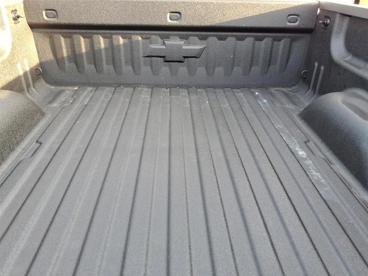 Chevrolet Silverado 1500 4WD Crew Cab 143.5" High Country 2018