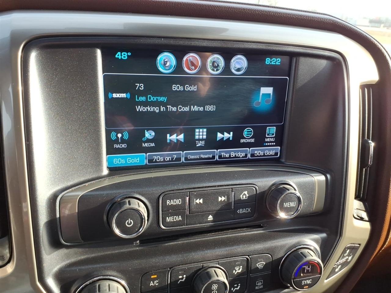 Chevrolet Silverado 1500 4WD Crew Cab 143.5" High Country 2018