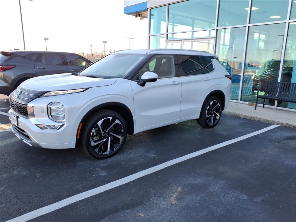 Mitsubishi Outlander SEL S-AWC 2022