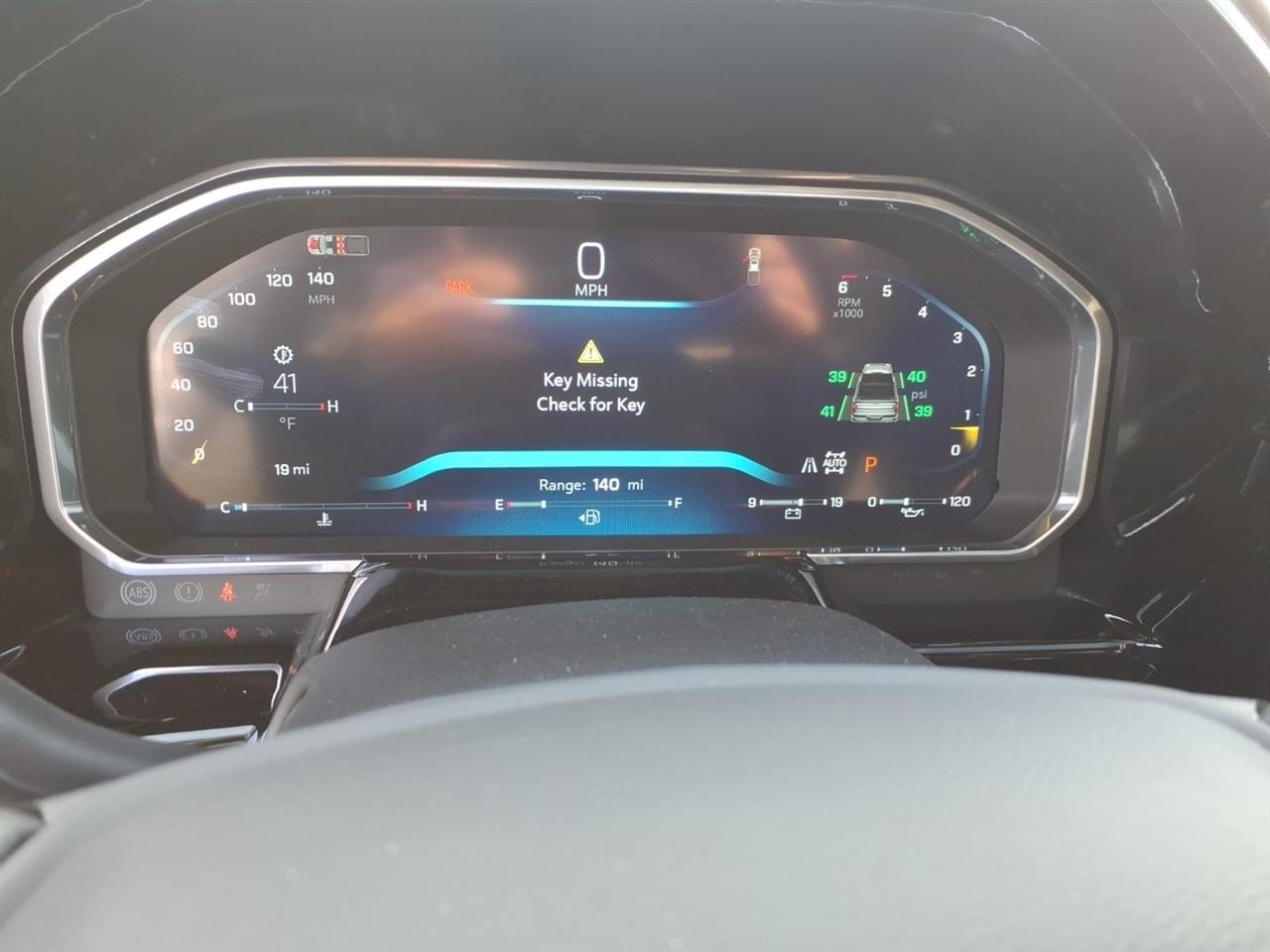 Chevrolet Silverado 1500 4WD Crew Cab 147" LT Trail Boss 2026