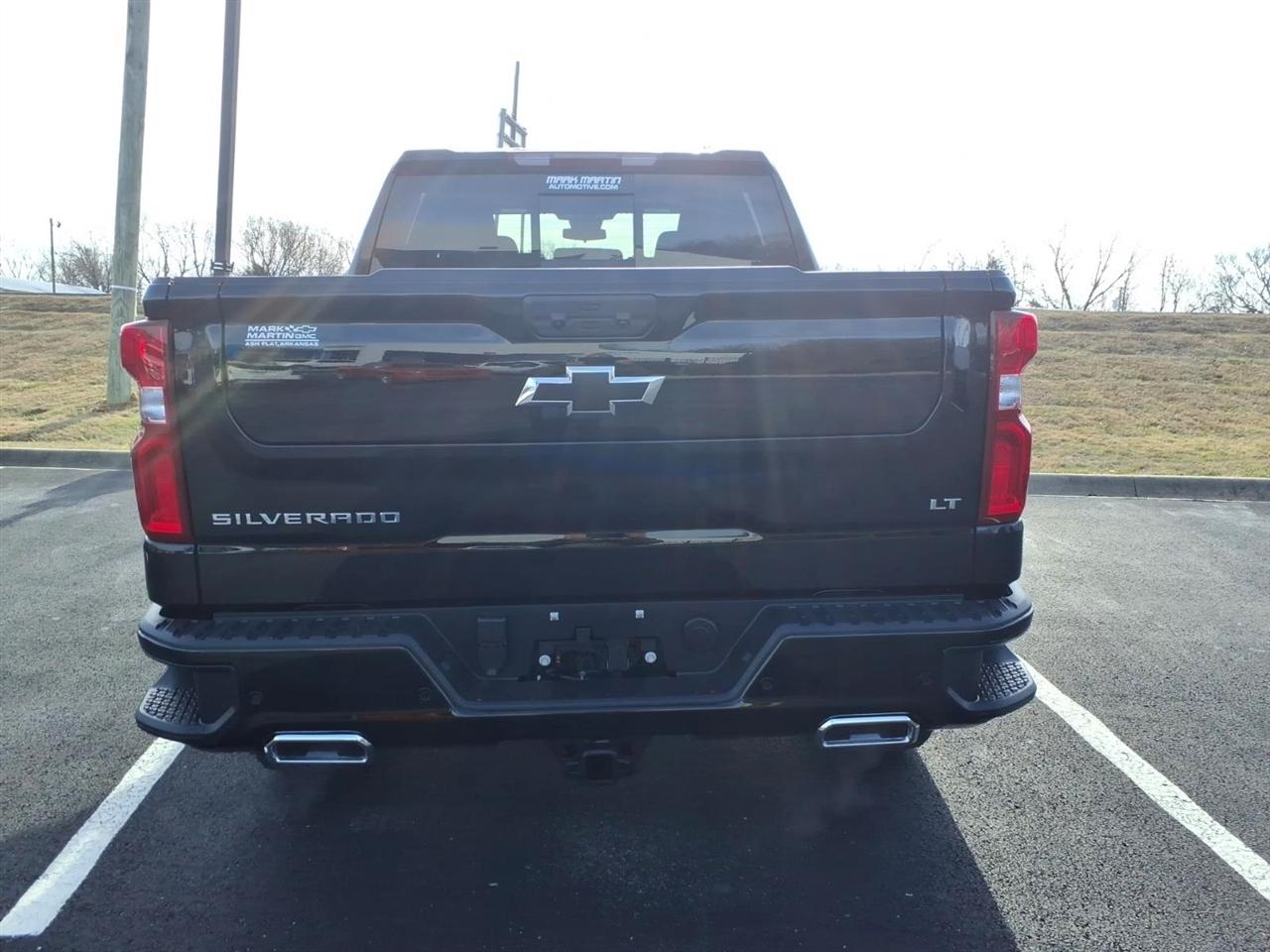 Chevrolet Silverado 1500 4WD Crew Cab 147" LT Trail Boss 2026