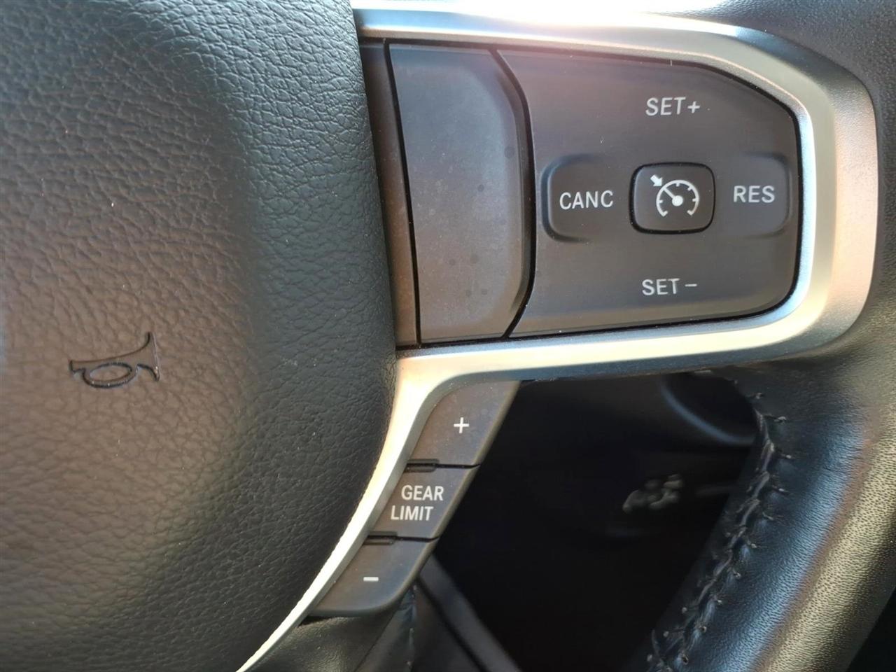 RAM 3500 Big Horn 4x4 Crew Cab 8' Box 2024