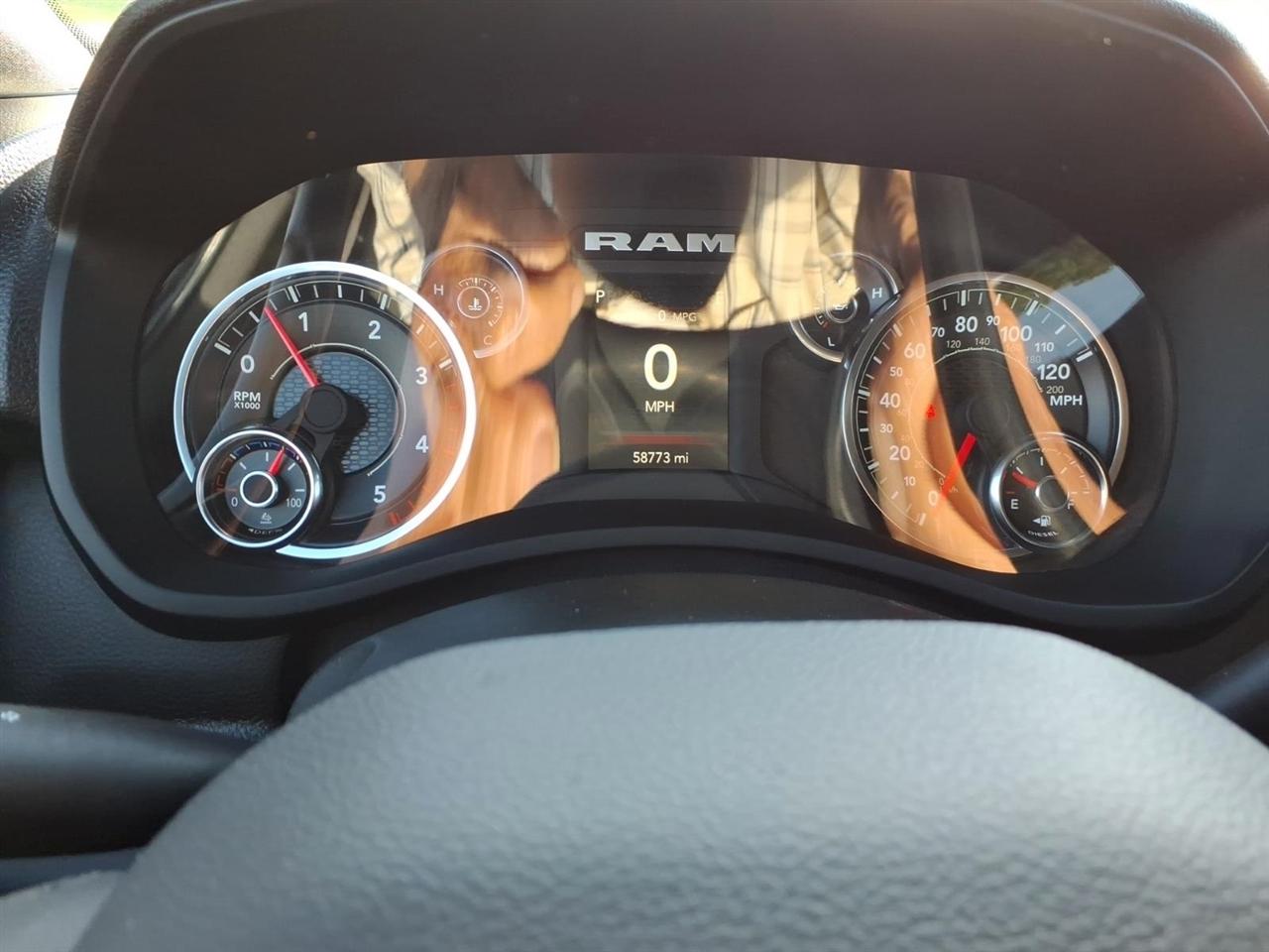 RAM 3500 Big Horn 4x4 Crew Cab 8' Box 2024