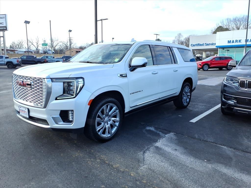 GMC Yukon XL 4WD 4dr Denali 2021