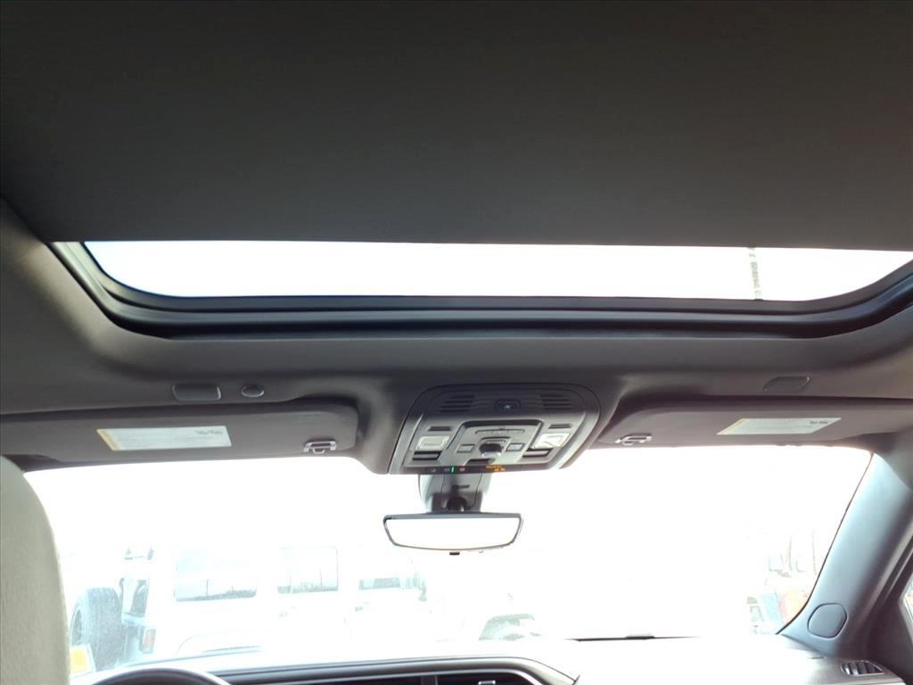 GMC Yukon XL 4WD 4dr Denali 2021