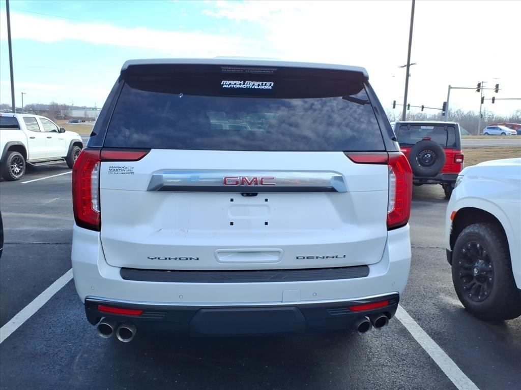GMC Yukon XL 4WD 4dr Denali 2021