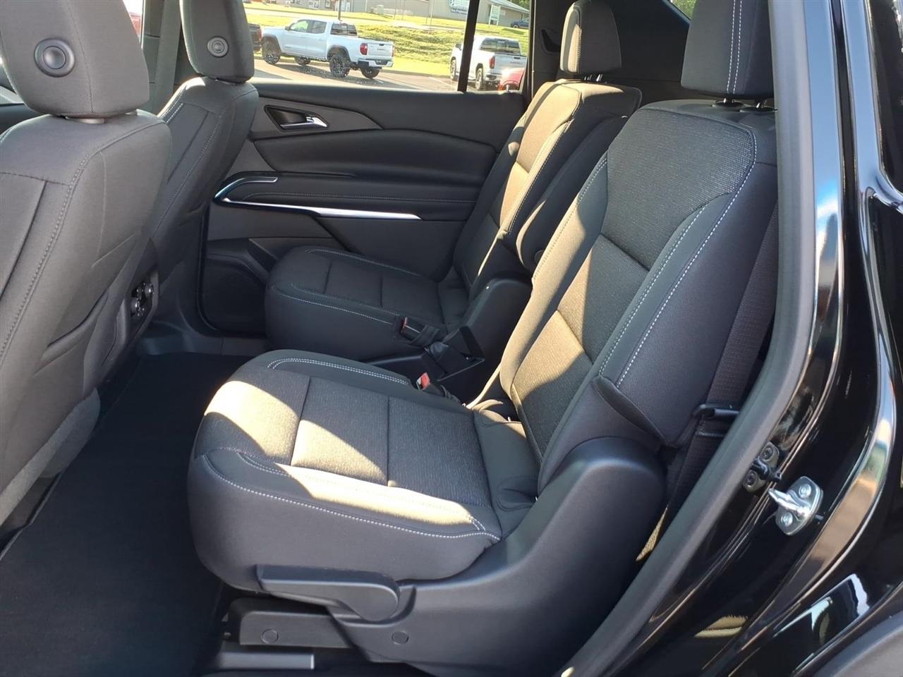 Chevrolet Traverse FWD 4dr LT w/1LT 2026
