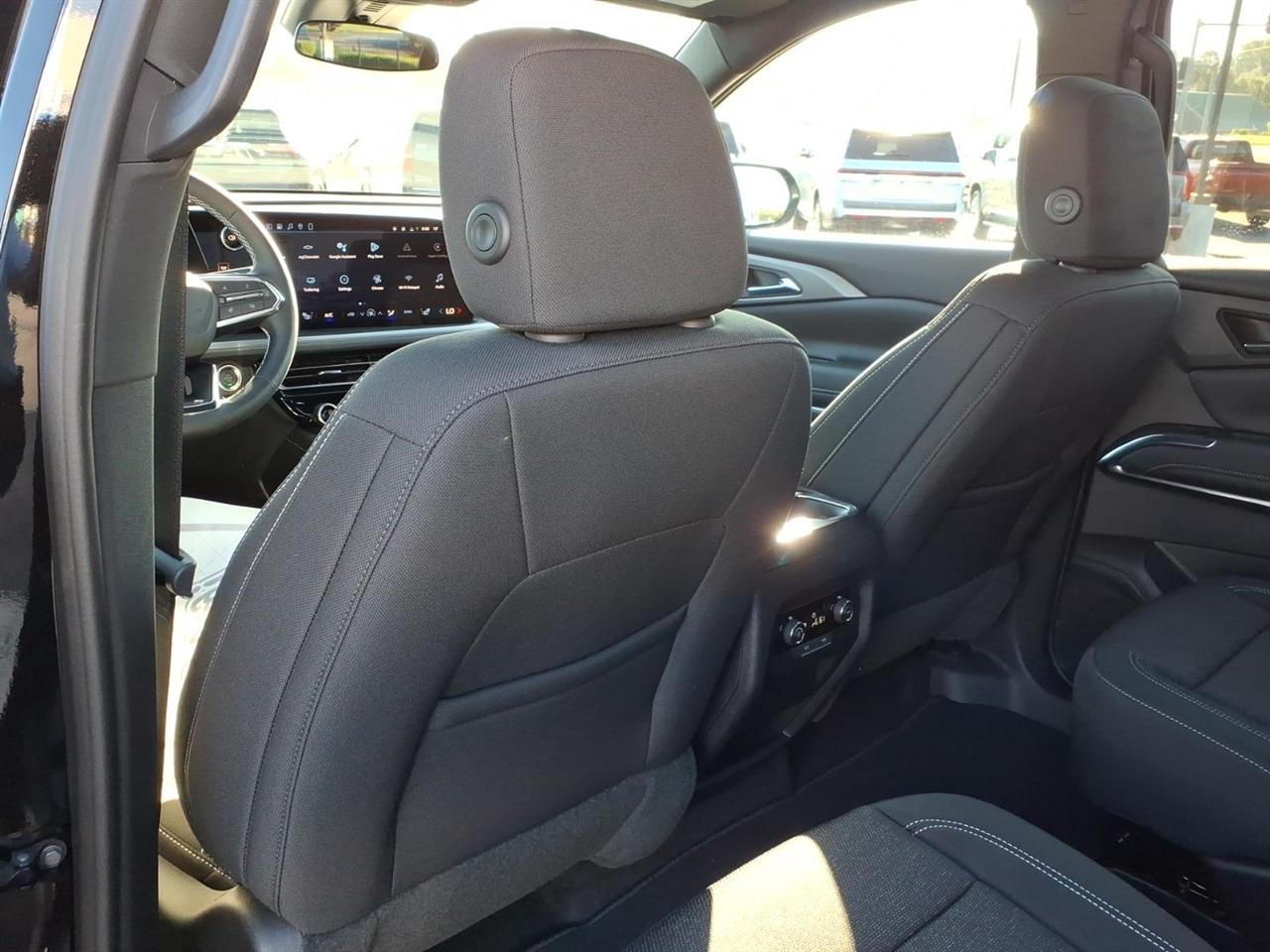 Chevrolet Traverse FWD 4dr LT w/1LT 2026