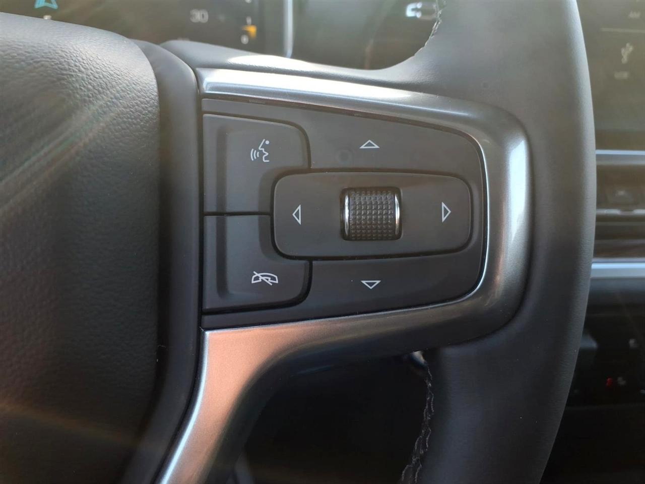 Chevrolet Silverado 1500 4WD Crew Cab 147" LT Trail Boss 2026