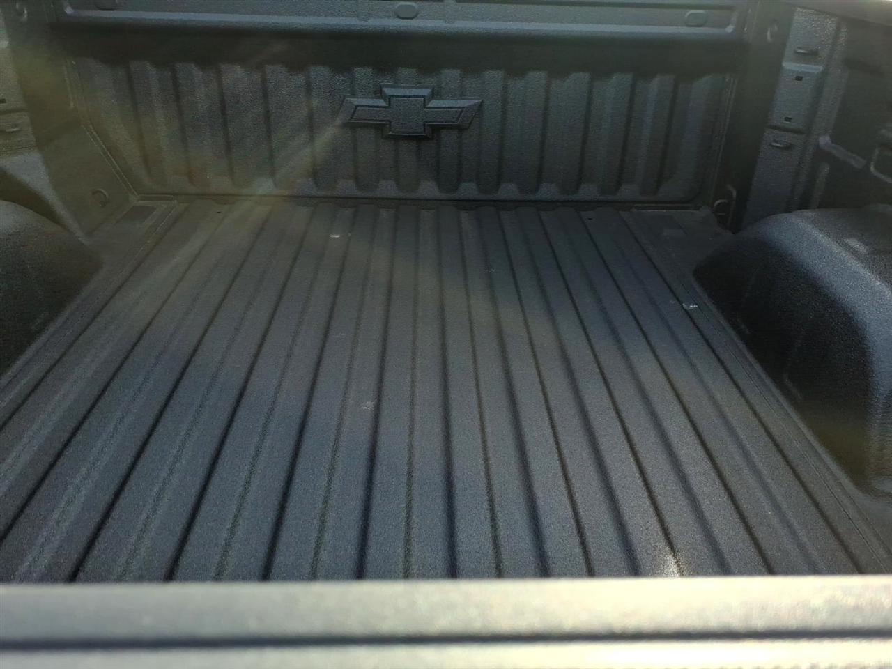 Chevrolet Silverado 1500 4WD Crew Cab 147" LT Trail Boss 2026