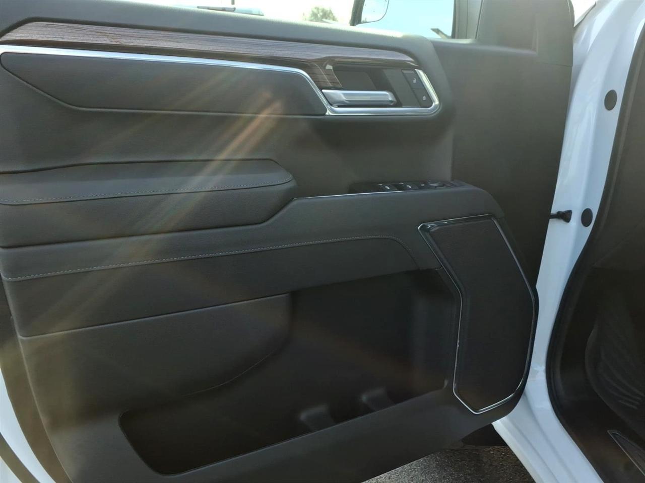 Chevrolet Silverado 1500 4WD Crew Cab 147" LT Trail Boss 2026