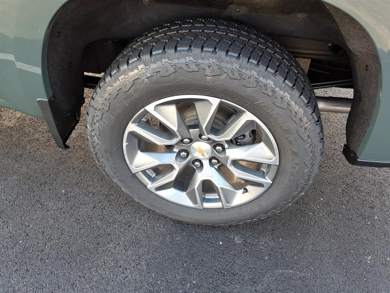 Chevrolet Silverado 1500 4WD Crew Cab 147" LT w/1LT 2026