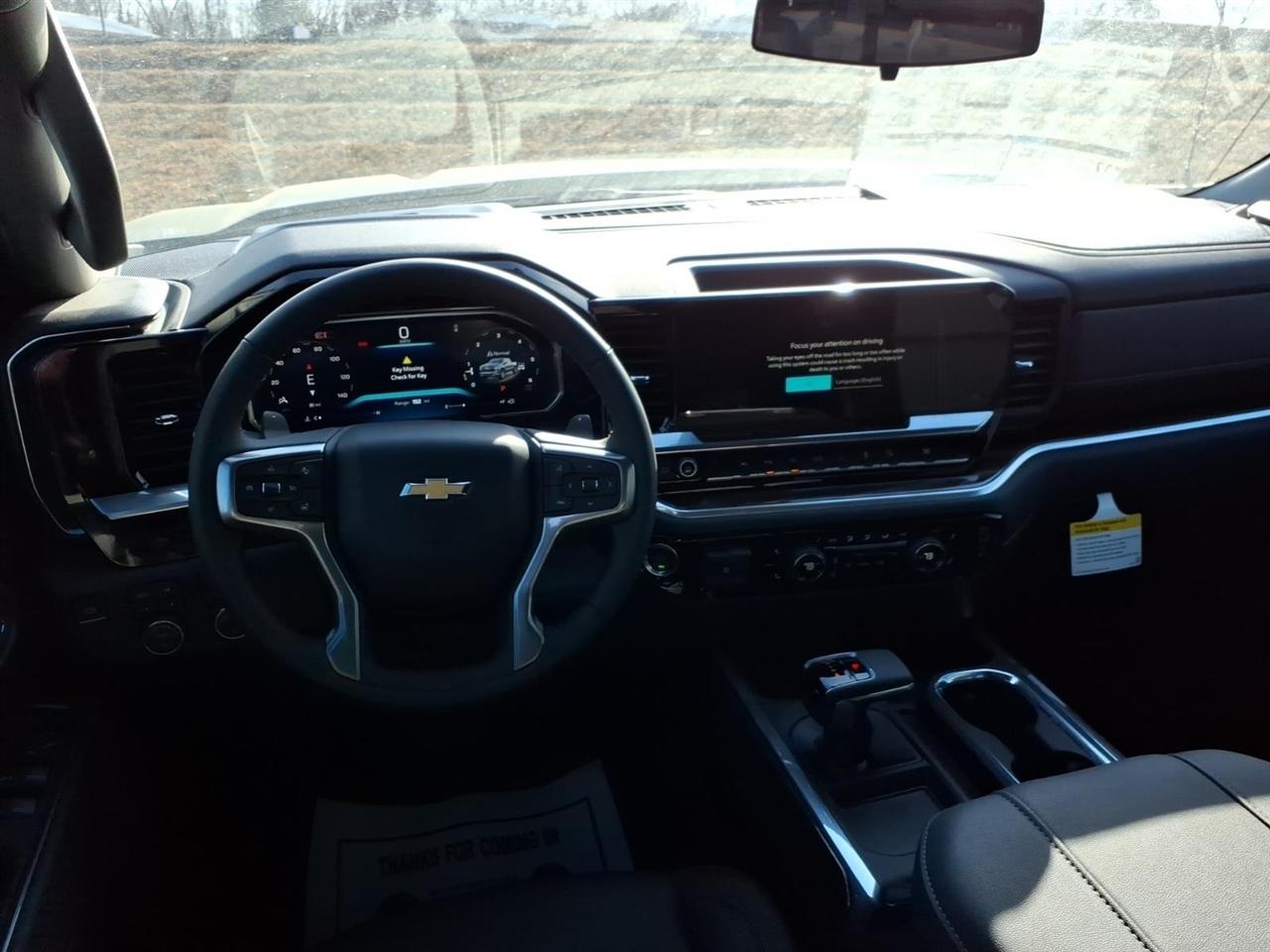 Chevrolet Silverado 1500 4WD Crew Cab 147" LT w/1LT 2026