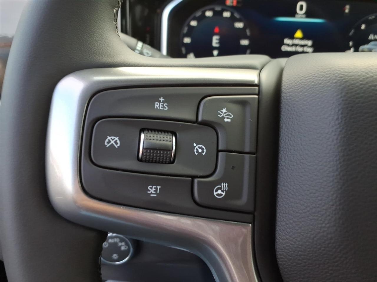 Chevrolet Silverado 1500 4WD Crew Cab 147" LT w/1LT 2026