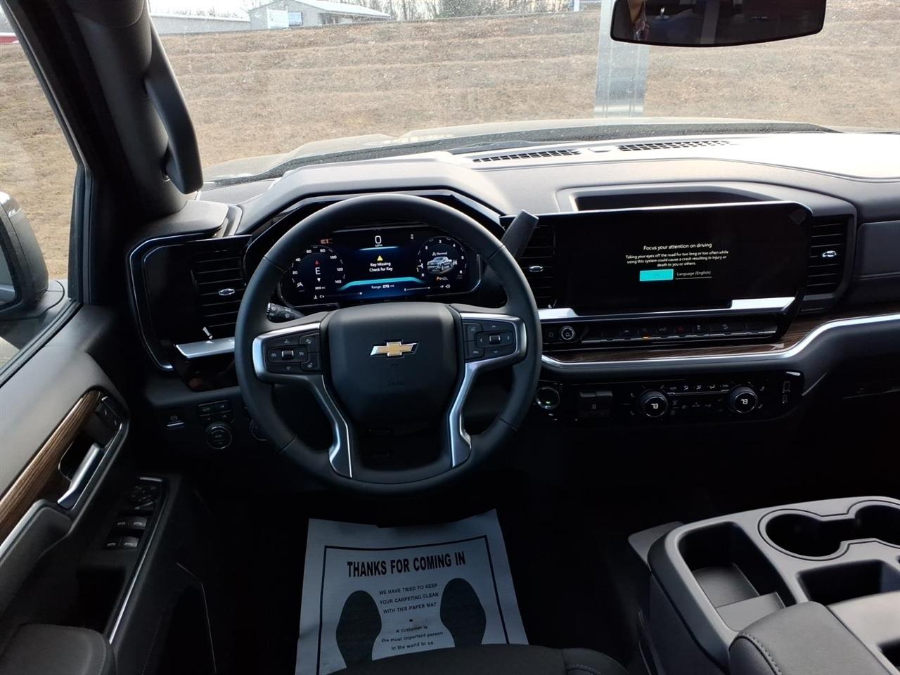 Chevrolet Silverado 1500 4WD Crew Cab 147" LT w/1LT 2026