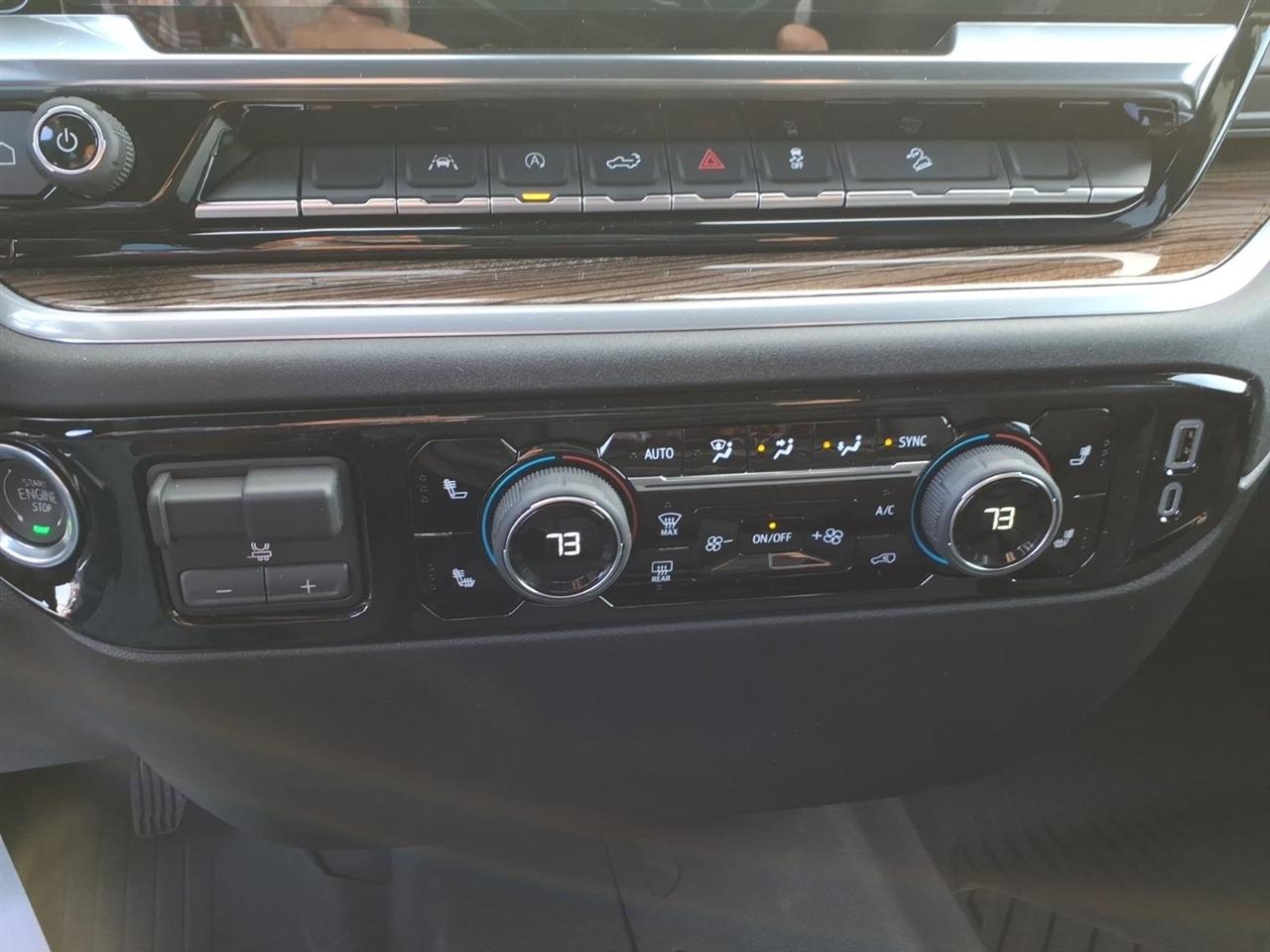 Chevrolet Silverado 1500 4WD Crew Cab 147" LT w/1LT 2026