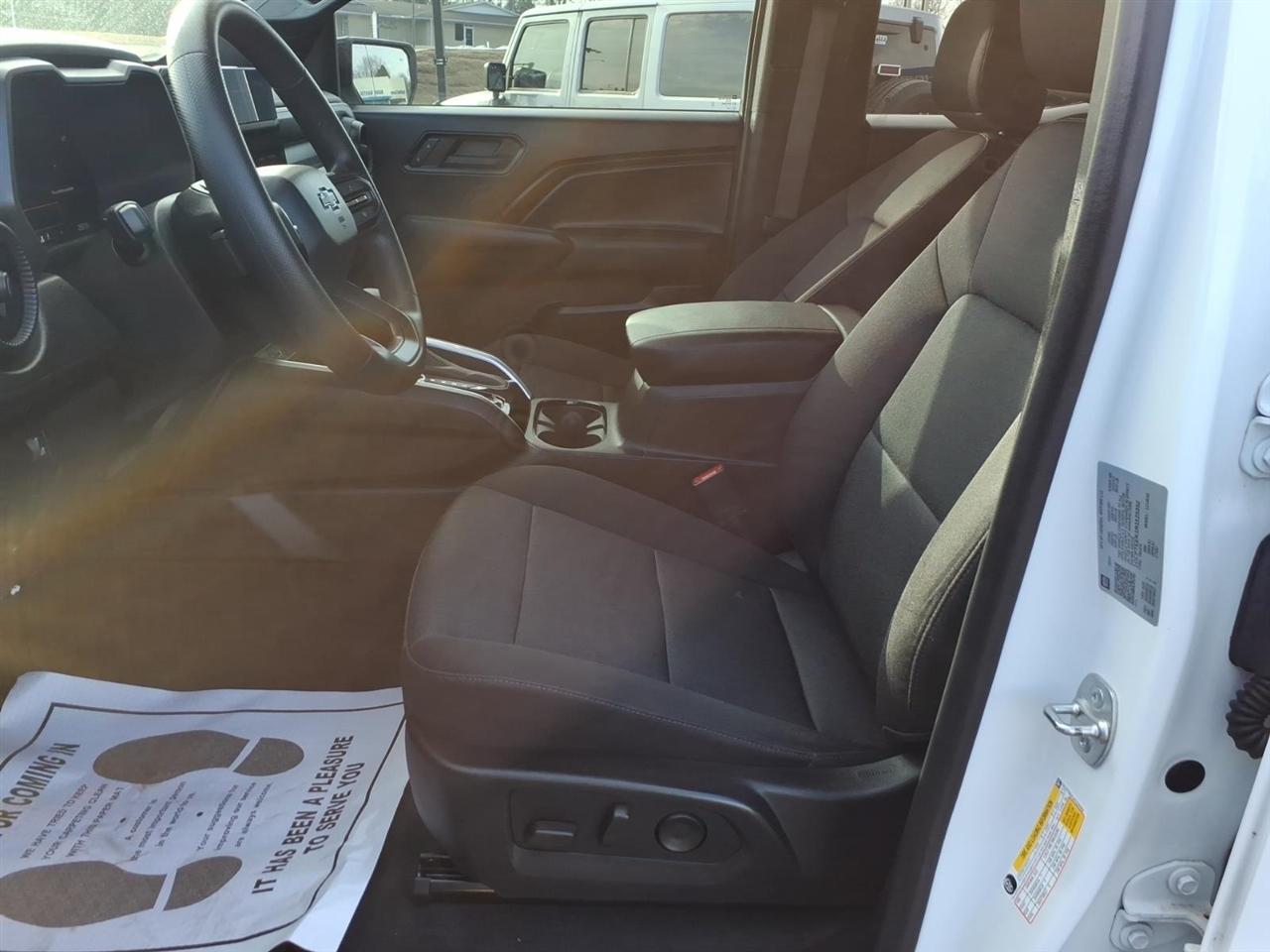 Chevrolet Colorado 4WD Crew Cab Trail Boss 2024