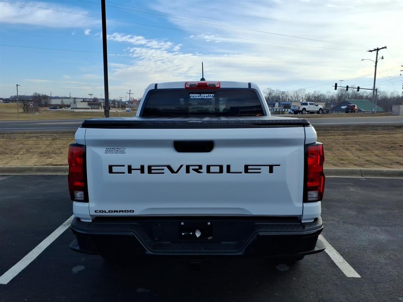 Chevrolet Colorado 4WD Crew Cab Trail Boss 2024