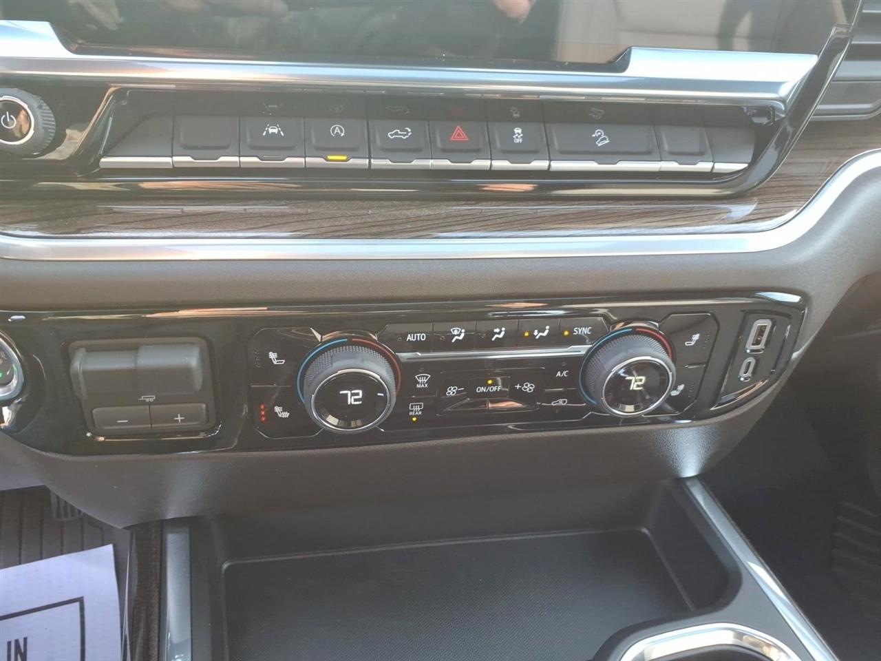 Chevrolet Silverado 1500 4WD Crew Cab 147" LT Trail Boss 2026