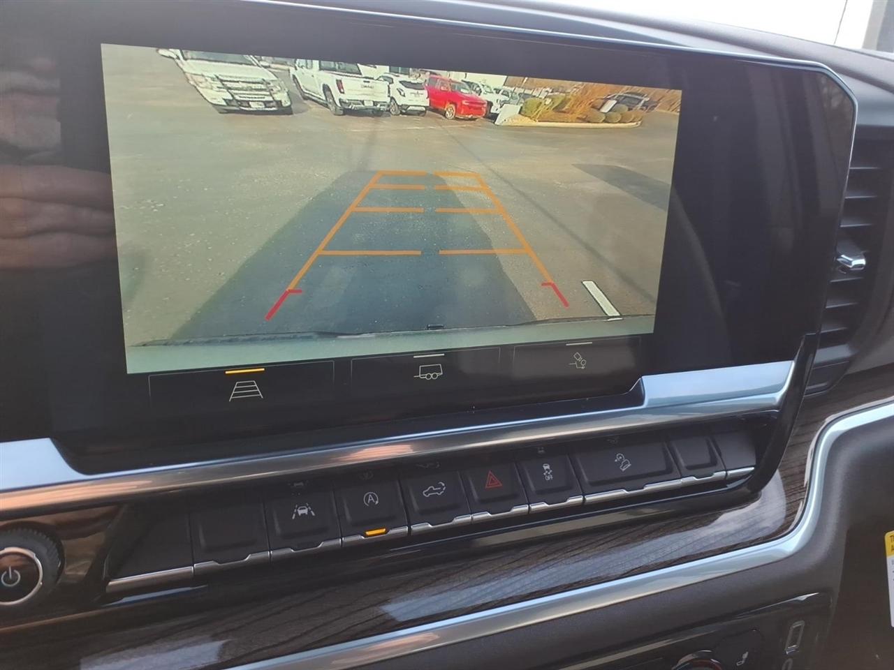 Chevrolet Silverado 1500 4WD Crew Cab 147" LT Trail Boss 2026