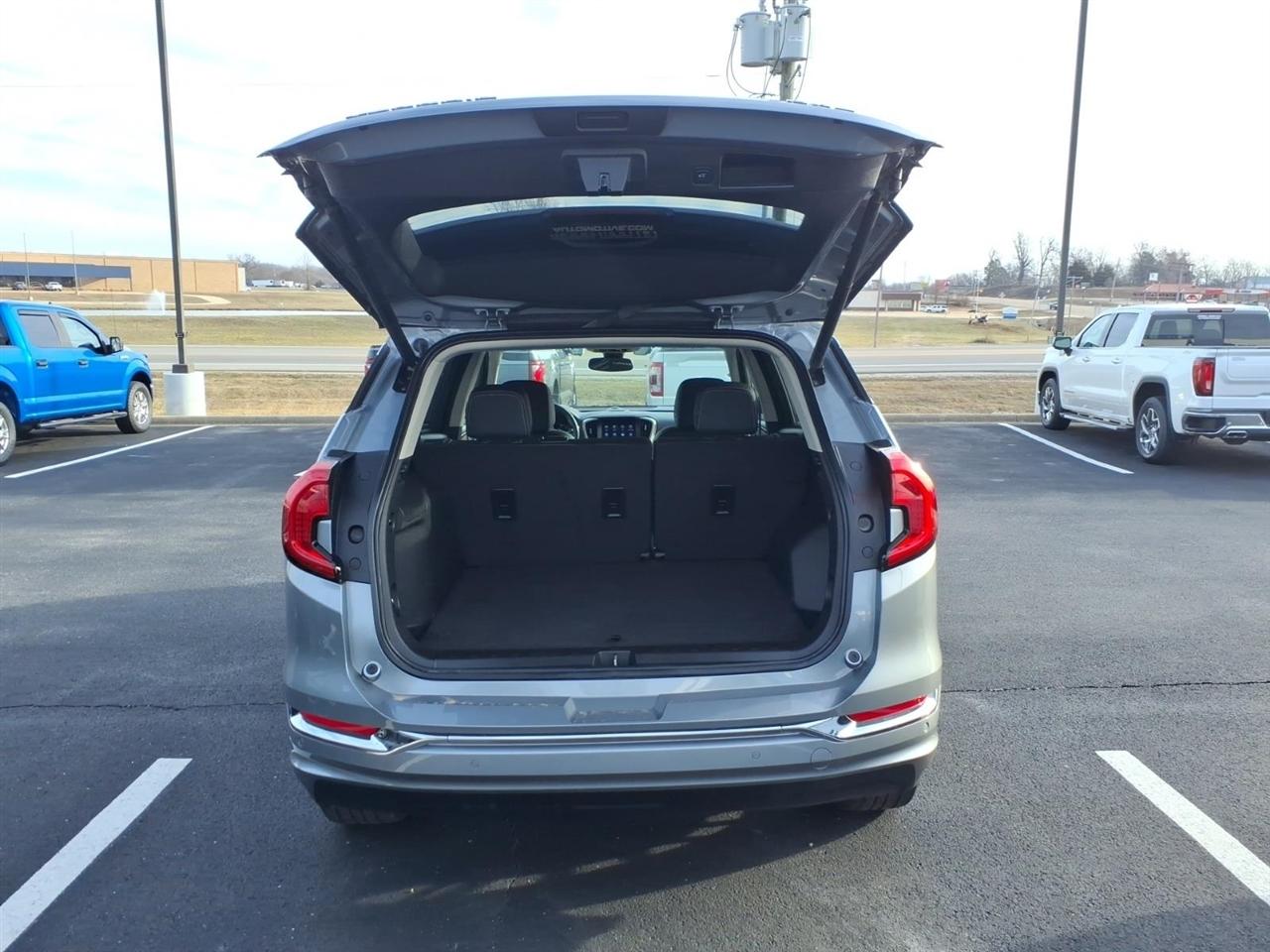 GMC Terrain AWD 4dr Denali 2023