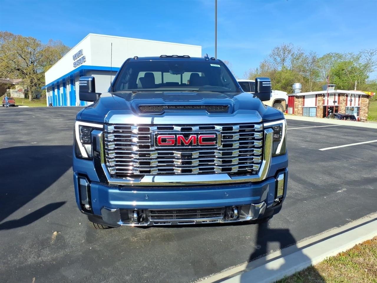 GMC Sierra 3500HD 4WD Crew Cab 159" Denali 2026