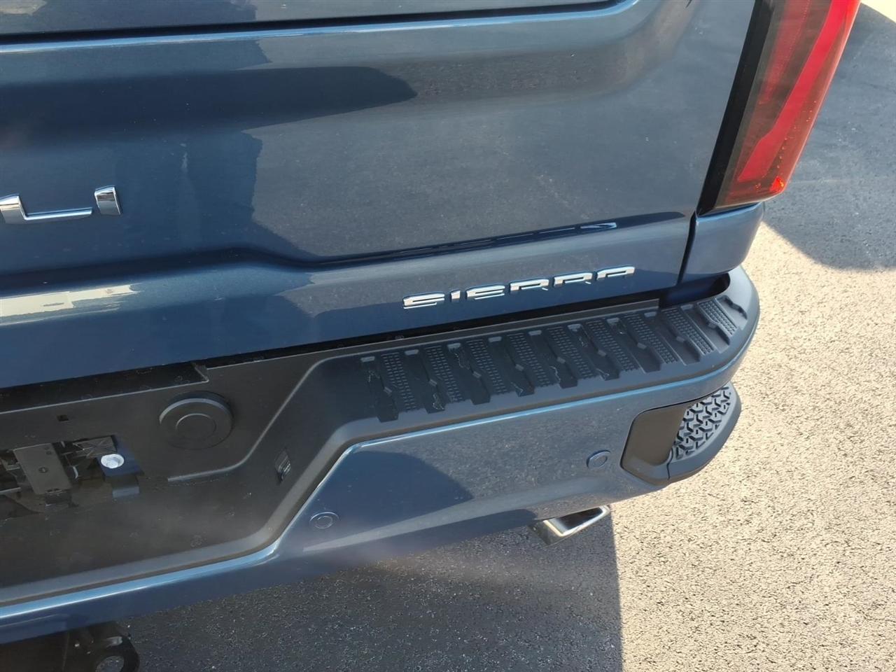 GMC Sierra 3500HD 4WD Crew Cab 159" Denali 2026