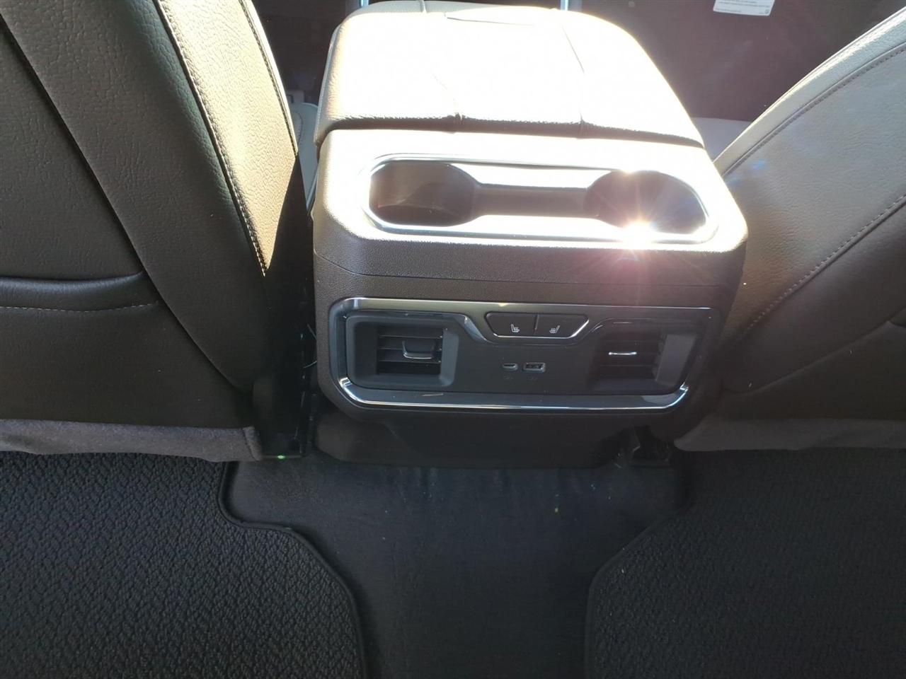 GMC Sierra 3500HD 4WD Crew Cab 159" Denali 2026