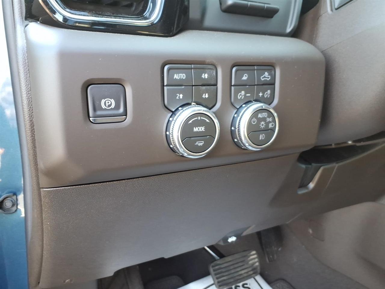 GMC Sierra 3500HD 4WD Crew Cab 159" Denali 2026