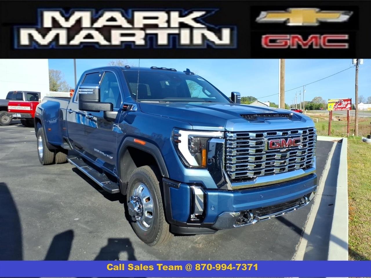 GMC Sierra 3500HD 4WD Crew Cab 159" Denali 2026
