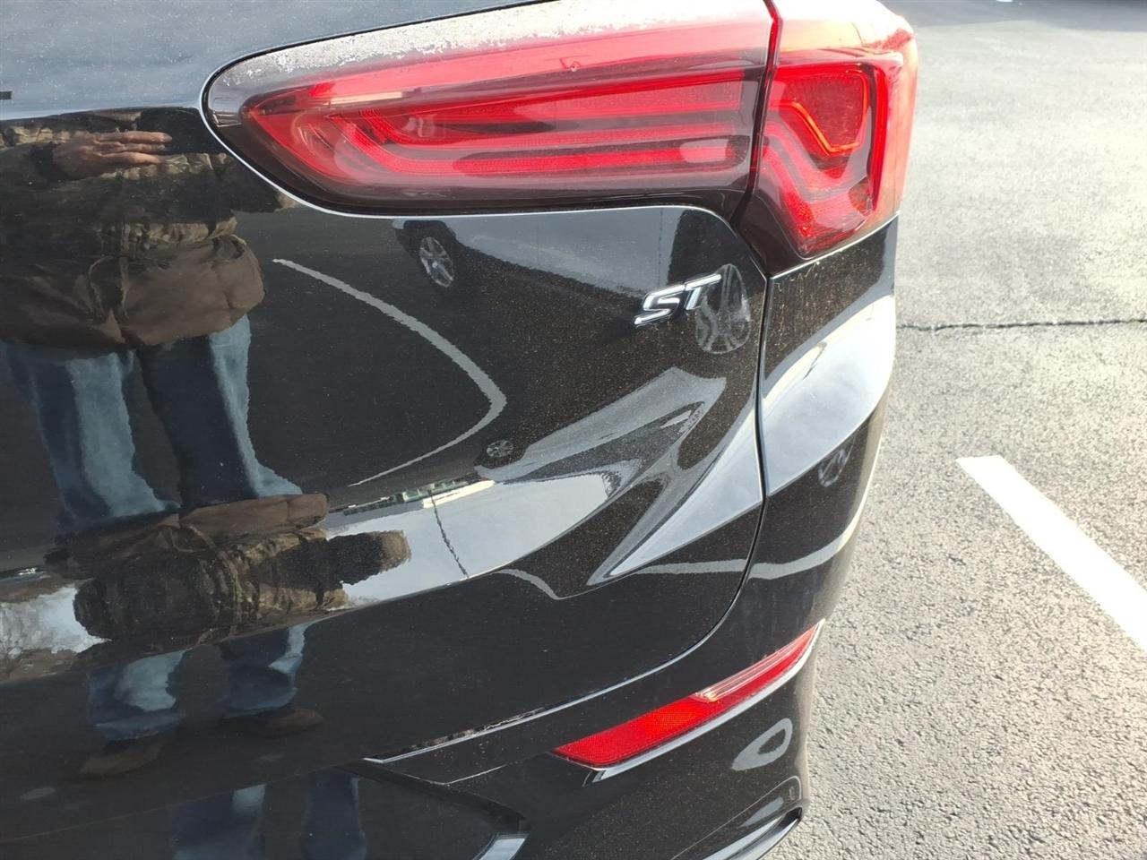 Buick Encore GX FWD 4dr Sport Touring 2024