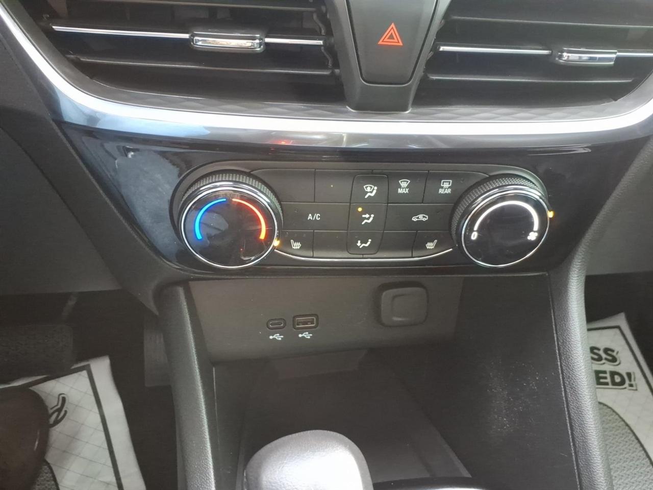 Buick Encore GX FWD 4dr Sport Touring 2024