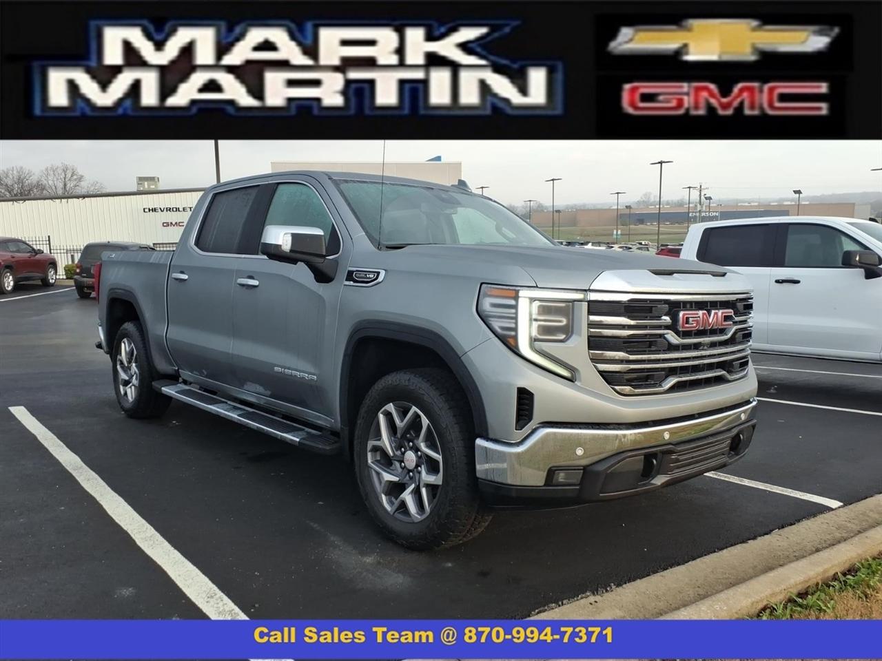 GMC Sierra 1500 4WD Crew Cab 147" SLT 2026