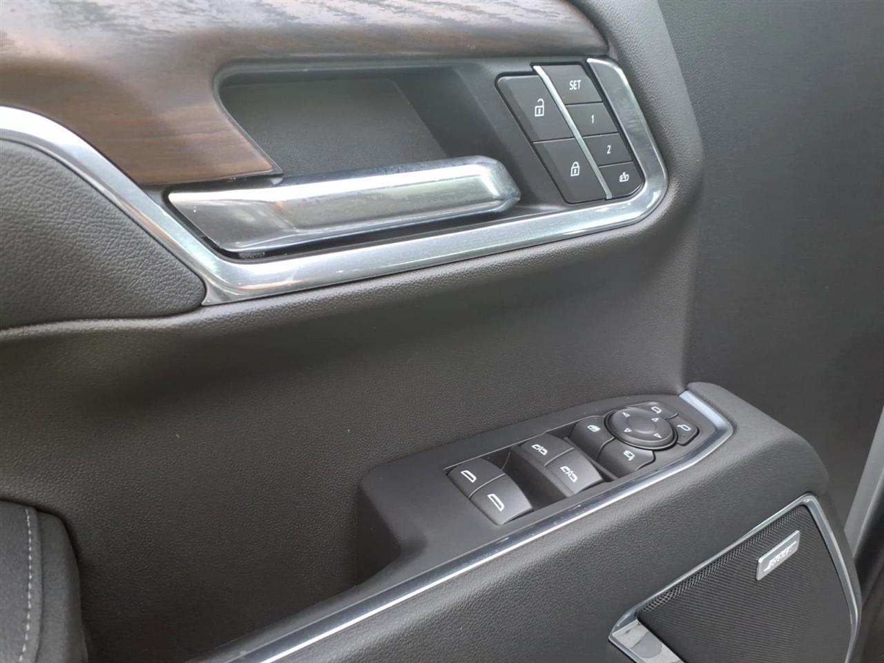 GMC Sierra 1500 4WD Crew Cab 147" SLT 2026