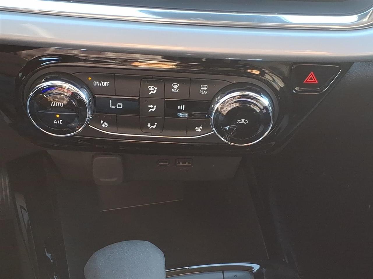 Chevrolet Trax FWD 4dr LT 2026