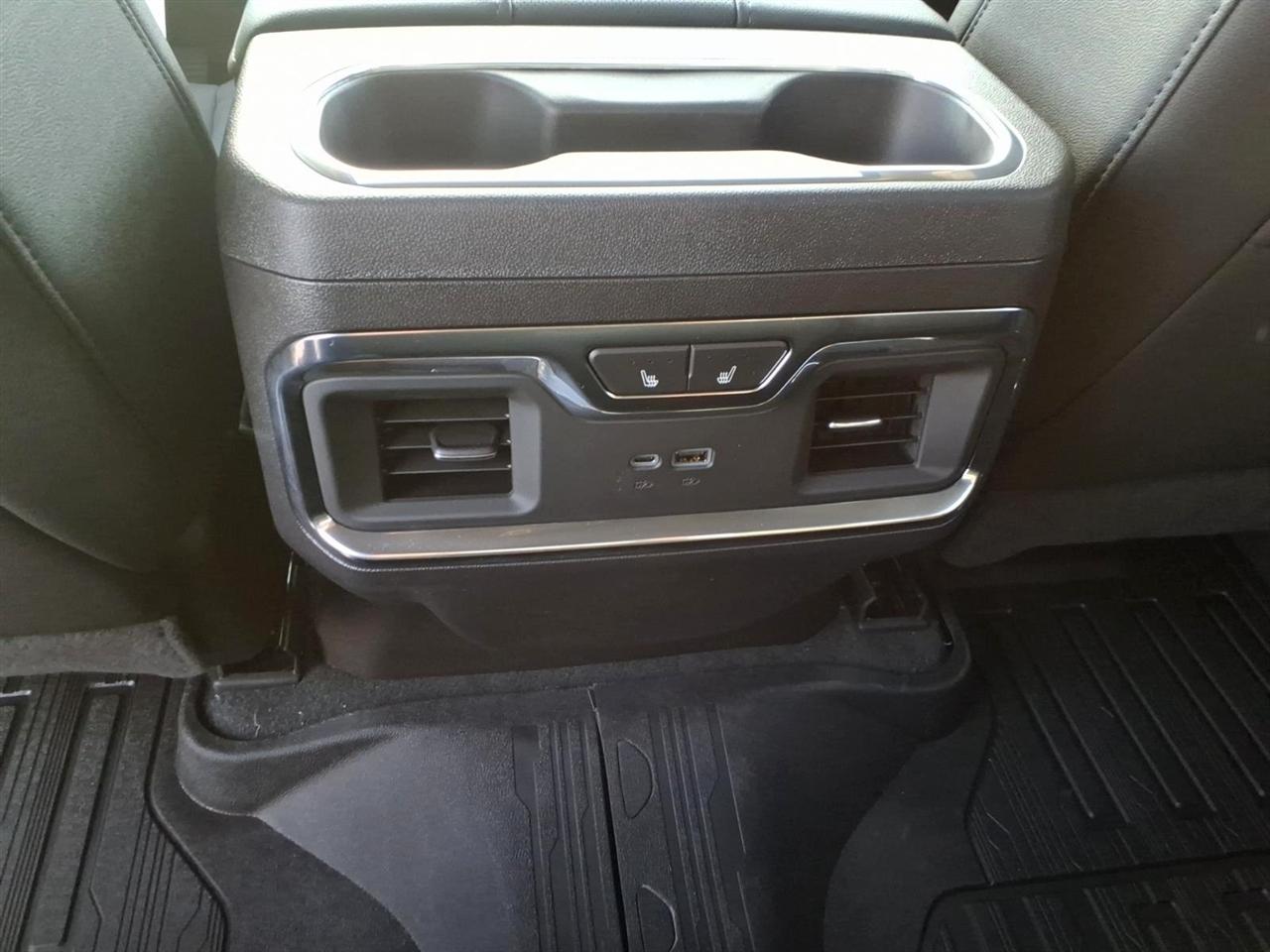 GMC Sierra 1500 4WD Crew Cab 147" SLT 2026