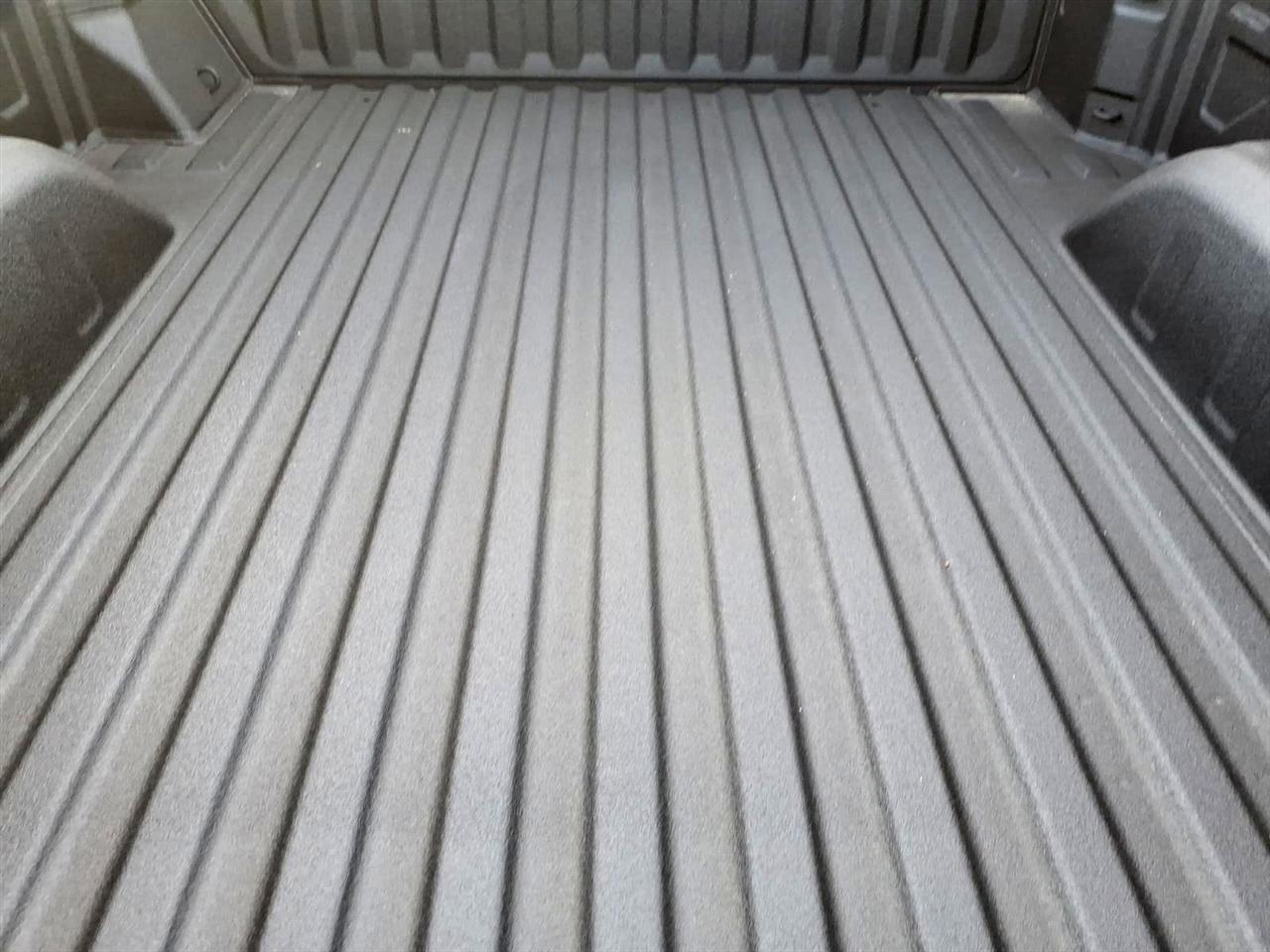 GMC Sierra 1500 4WD Crew Cab 147" SLT 2026