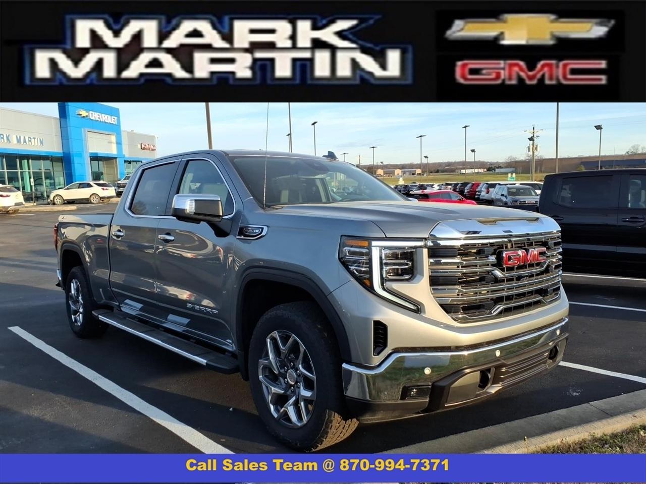 GMC Sierra 1500 4WD Crew Cab 147" SLT 2026