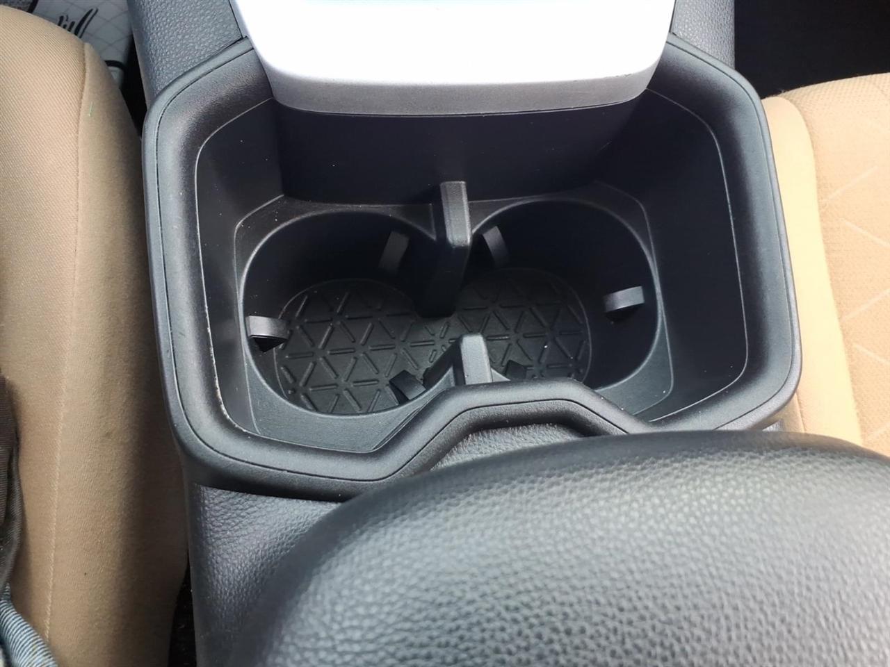 Toyota RAV4 XLE FWD (Natl) 2024