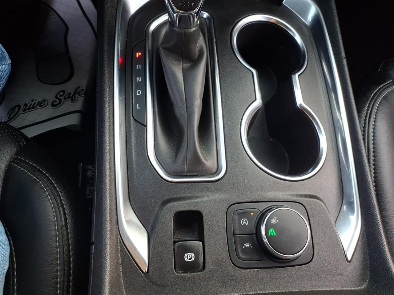 Chevrolet Traverse FWD 4dr LT Cloth w/1LT 2023