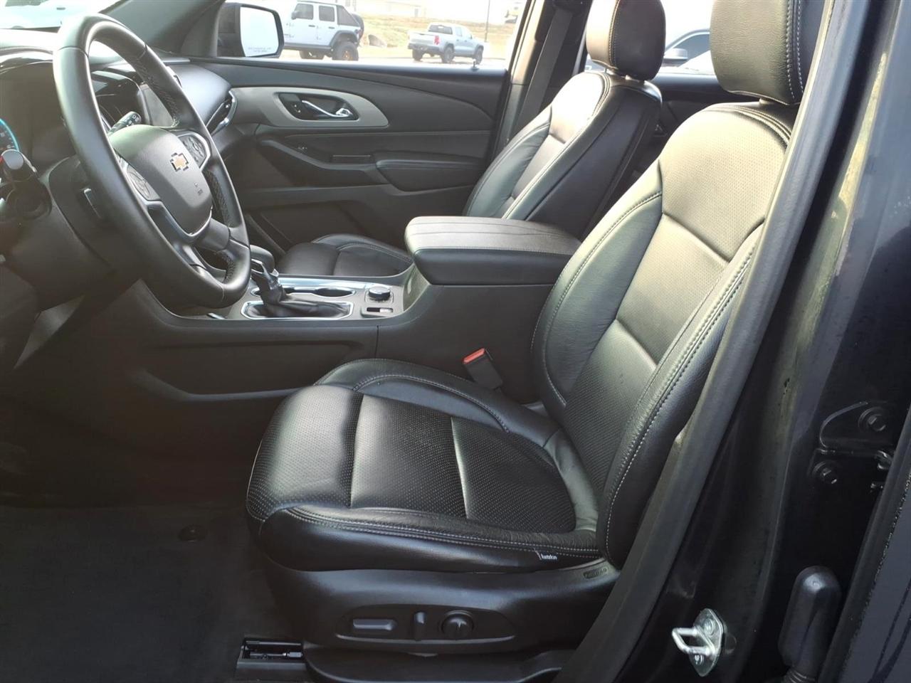 Chevrolet Traverse FWD 4dr LT Cloth w/1LT 2023