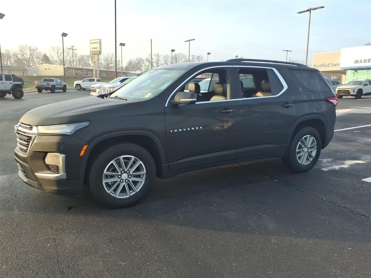 Chevrolet Traverse FWD 4dr LT Cloth w/1LT 2023