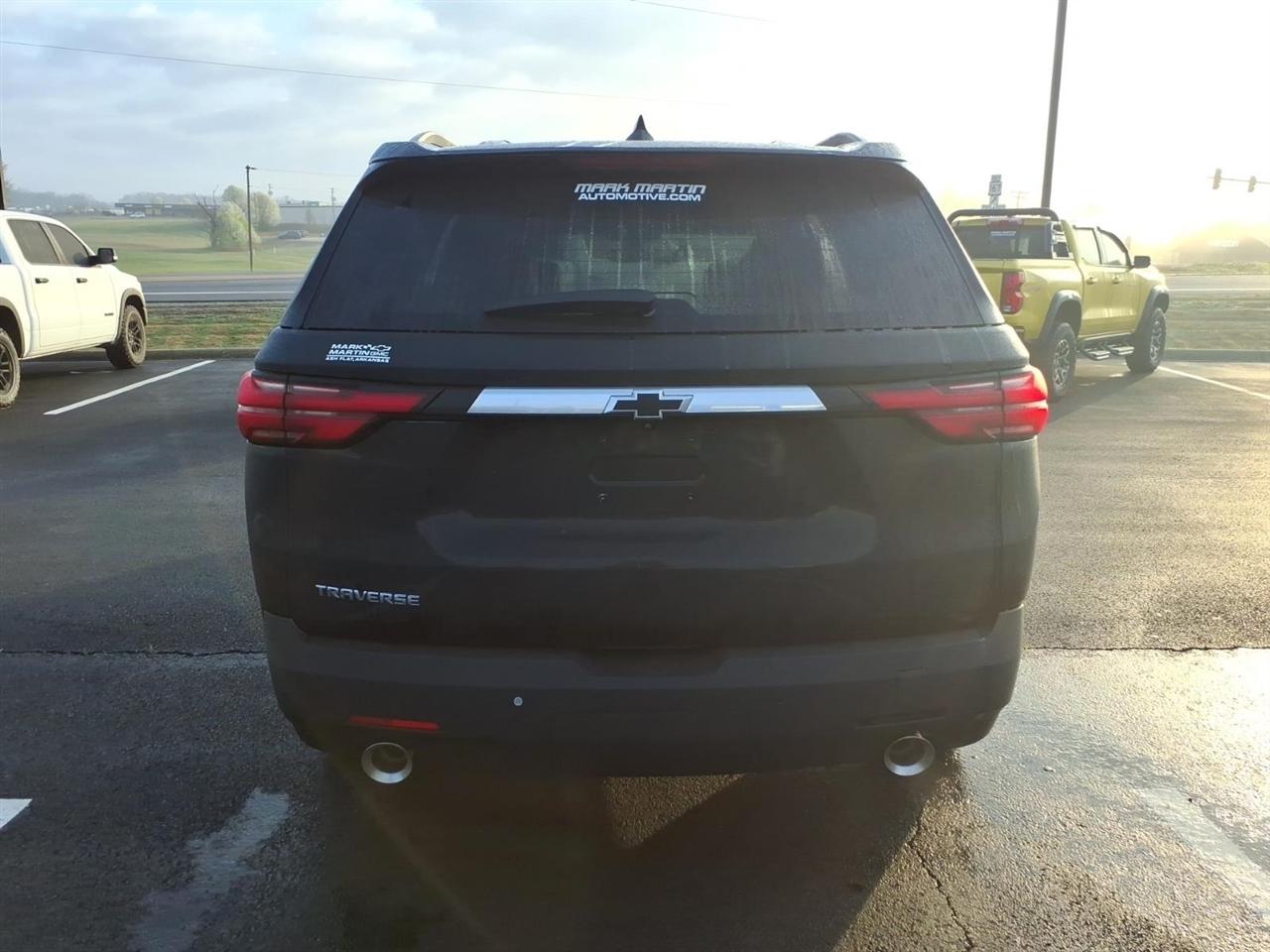 Chevrolet Traverse FWD 4dr LT Cloth w/1LT 2023