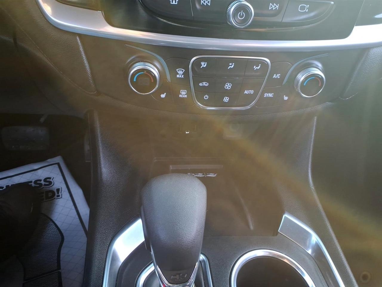 Chevrolet Traverse FWD 4dr LT Cloth w/1LT 2023