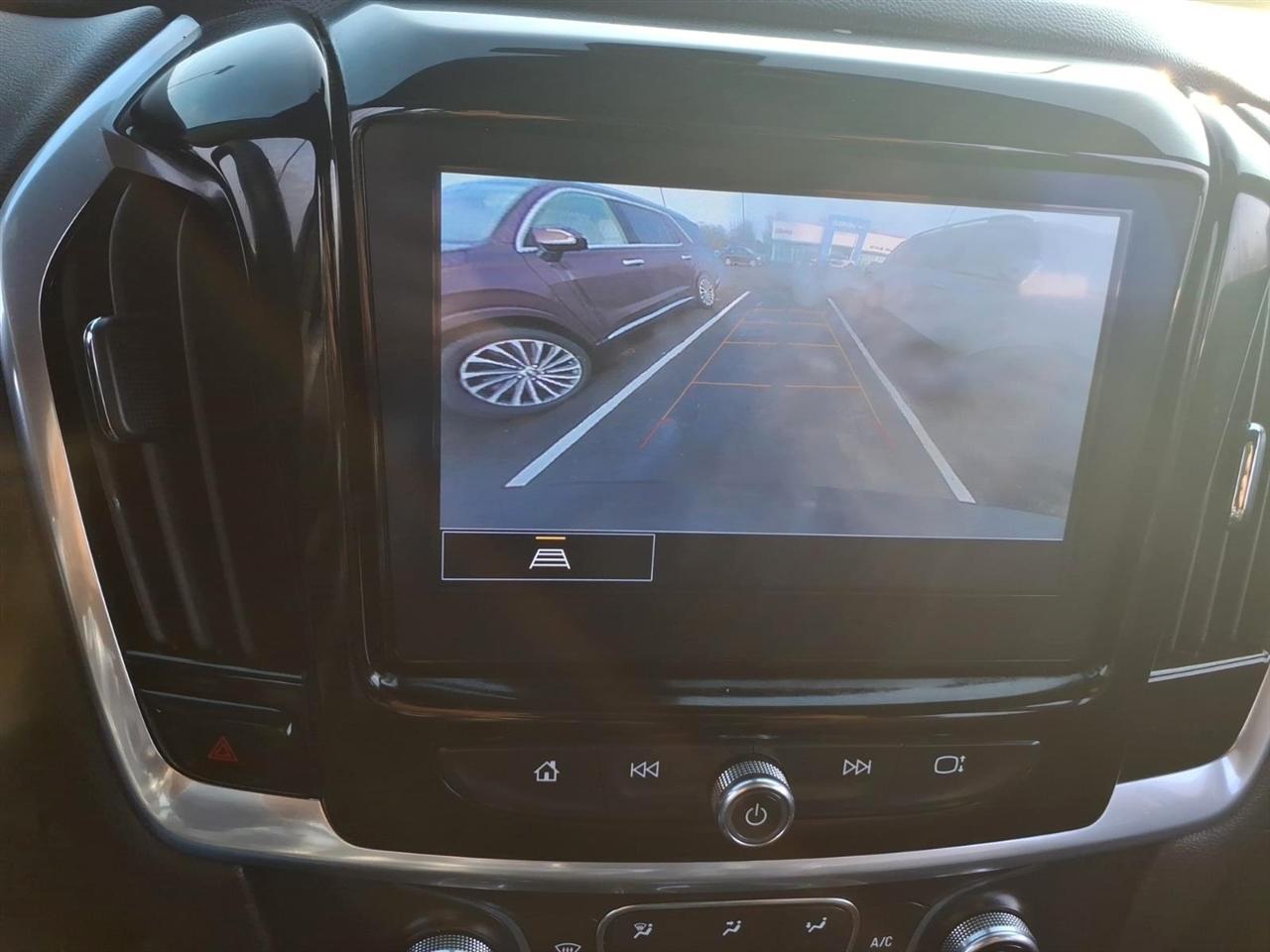 Chevrolet Traverse FWD 4dr LT Cloth w/1LT 2023